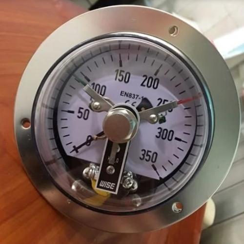 Đồng hồ áp suất 3 kim